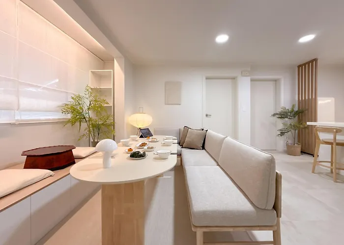 New Open, 5-min Walk From Ddp, Modern Korean Vibe