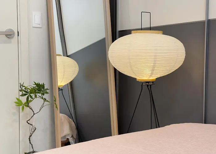 New Open, 5-min Walk From Ddp, Modern Korean Vibe *